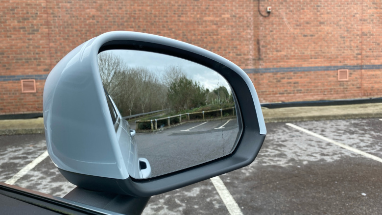 Volvo Xc40 1.5 T5 Recharge PHEV Inscription Pro 5dr Auto Estate